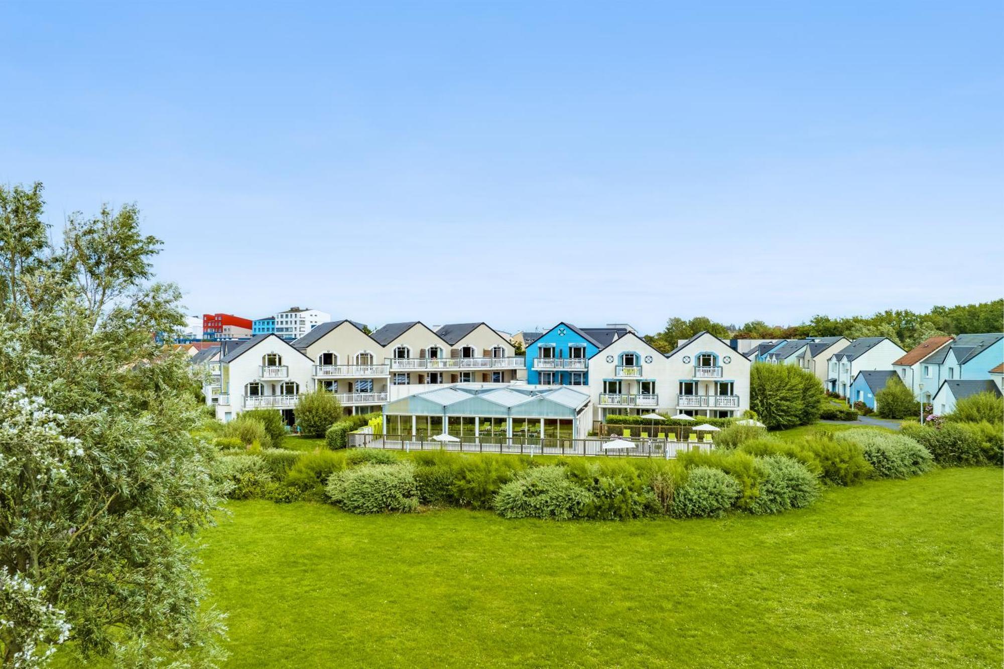 Pierre & Vacances Residence Le Chant Des Oiseaux Courseulles-sur-Mer Exterior photo